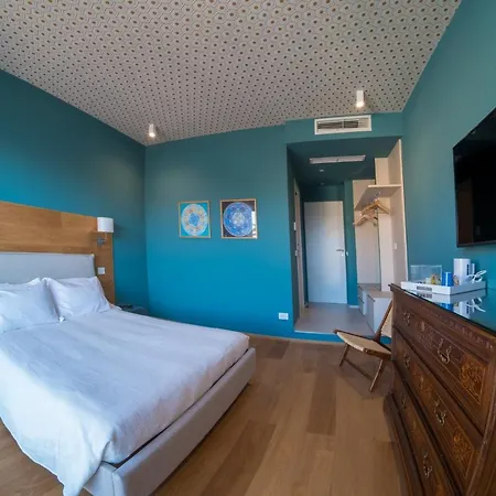 Gaya Bed & Breakfast *